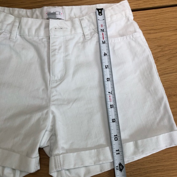 Children’s Place girl’s white shorts. - Picture 3 of 7